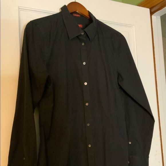 Talbots size 12 Ladies blouse in Black.Cotton blend. Long sleeved classic style. - Picture 2 of 8